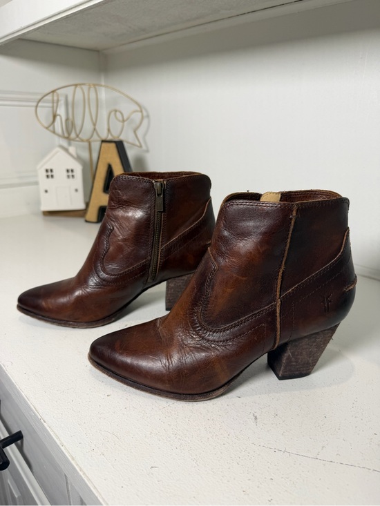 Frye Shoes - Frye Women's 6.5B Brown Leather Western Ankle Boots Pointed Toe Booties Zip